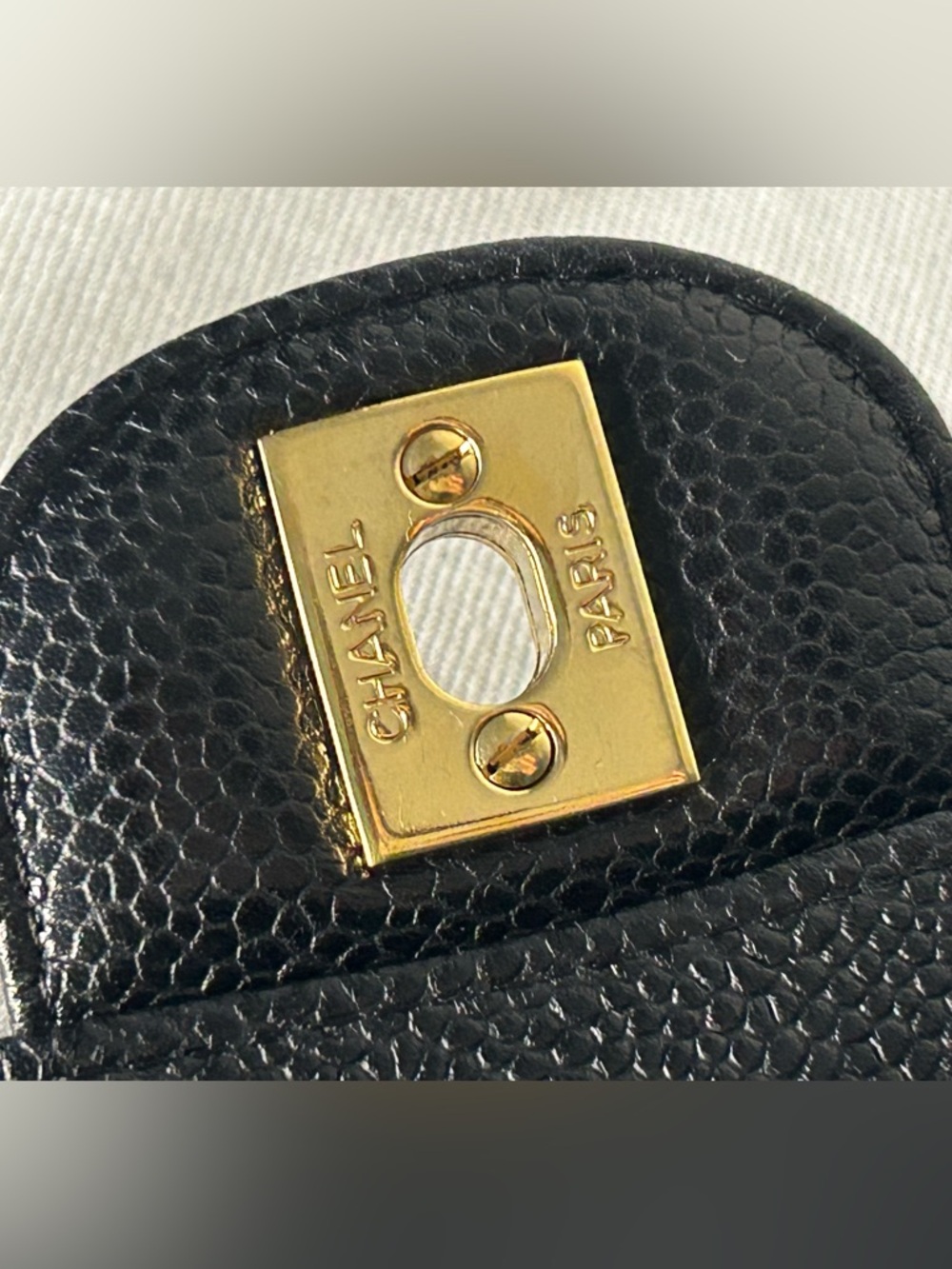 CHANEL Medium Classic Double Flap Caviar Quilted Handbag Black / 24K Gold - Picture 14 of 15